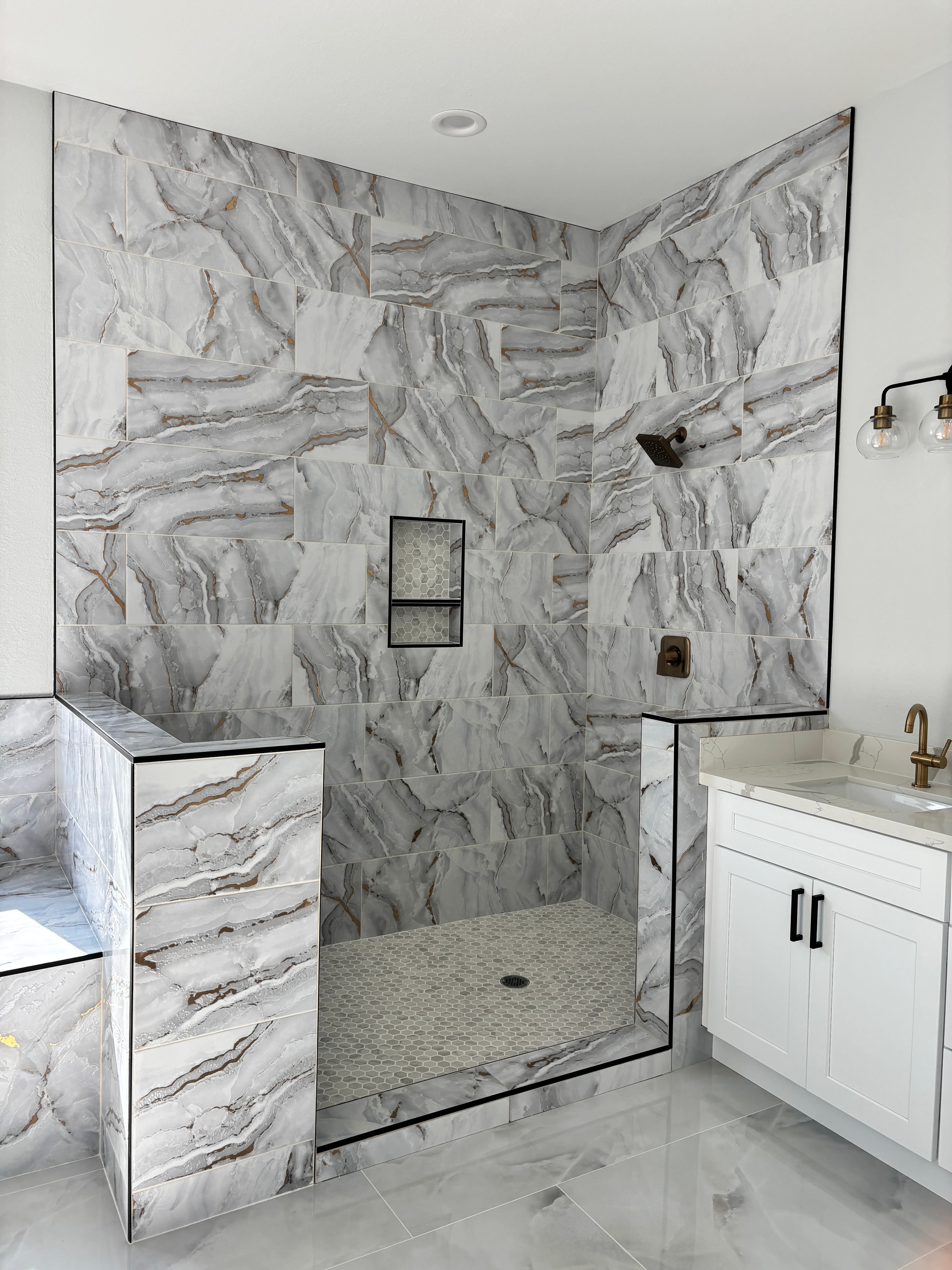 Fresh apartment bathroom after STYX cleaning service